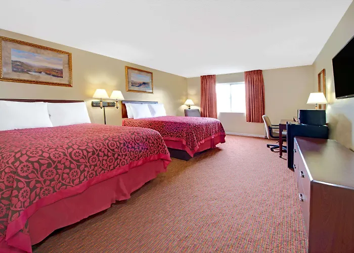 Days Inn By Wyndham St. Louis/Westport Mo